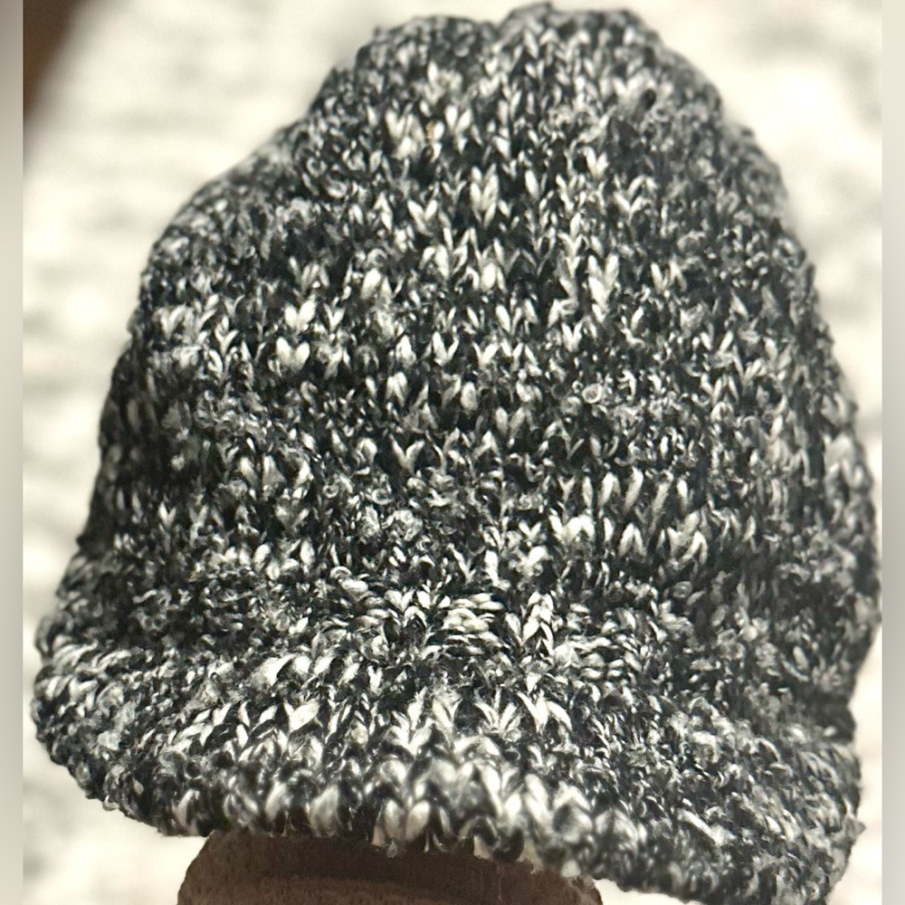 ‼️RARE‼️🎸Scala🎸🔥NWT🔥Knit Brim Hat in Black/White